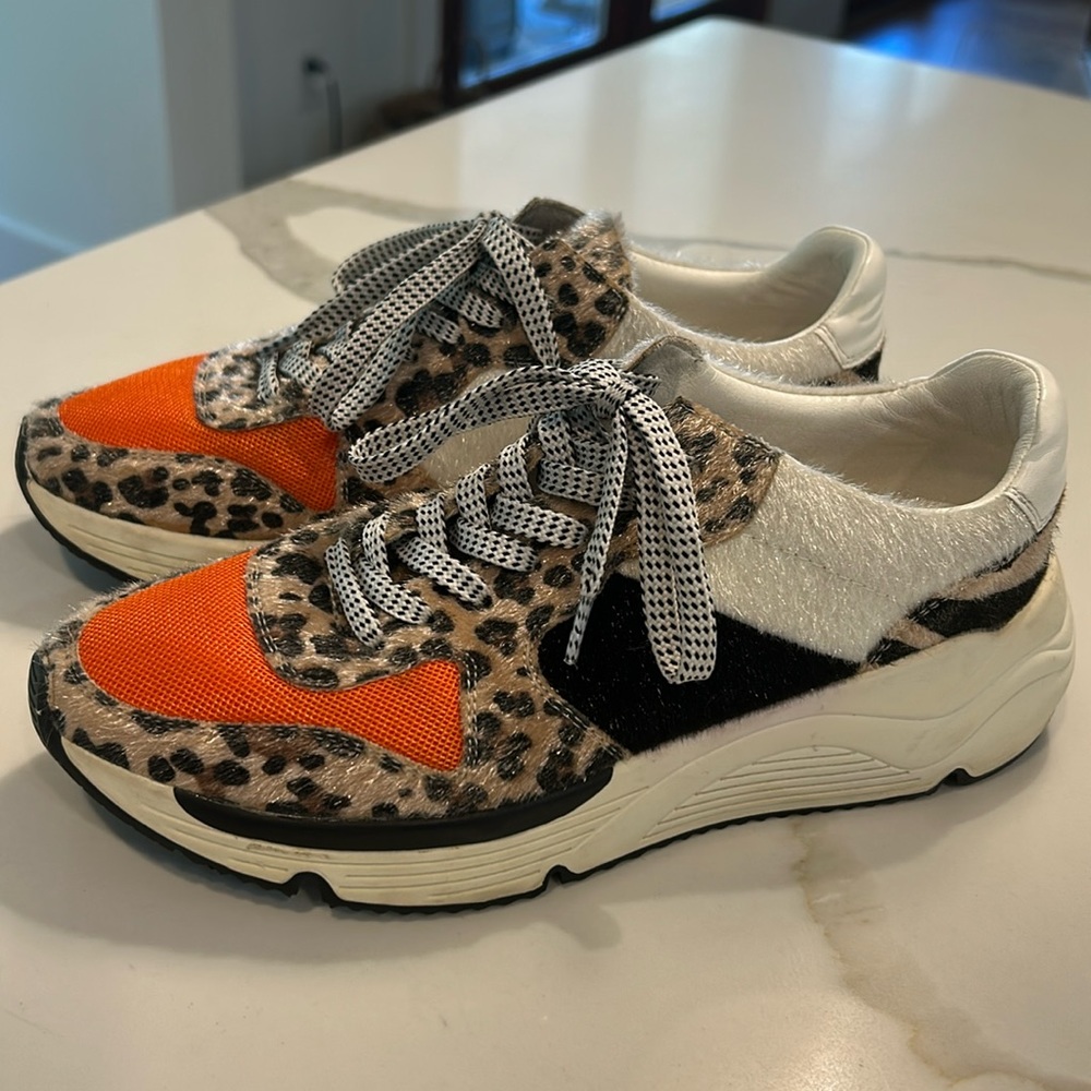 White Raven mixed print tennis shoes. Size 6.5.